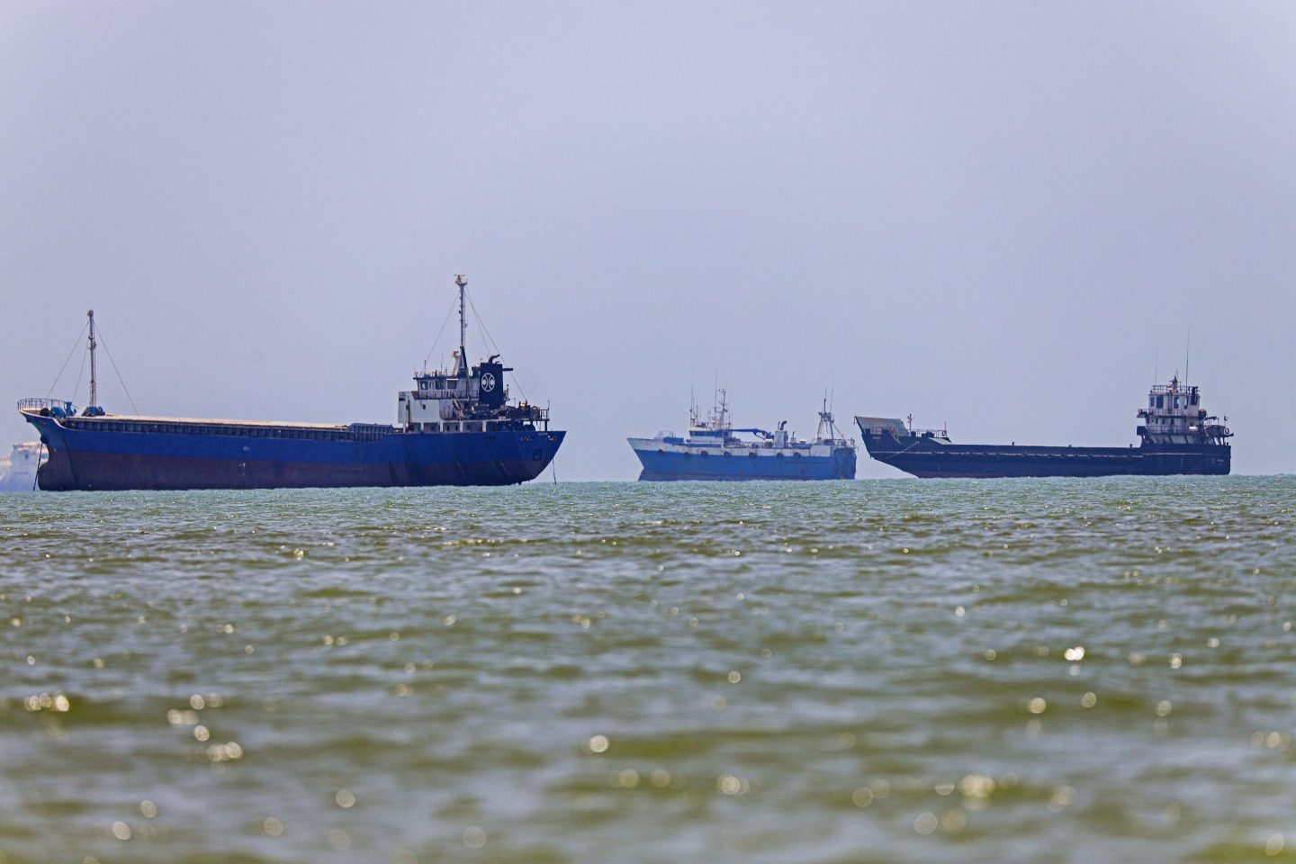 Oil Prices Slide Toward Pre-War Levels as Gulf Shipping Resumes