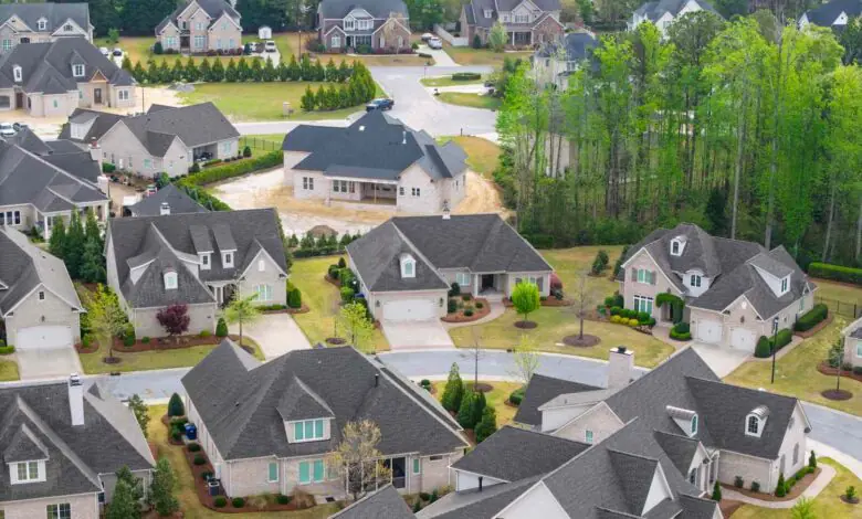 U.S. Home Prices Hit Record $408,776 in June as Sales Volume Rebounds